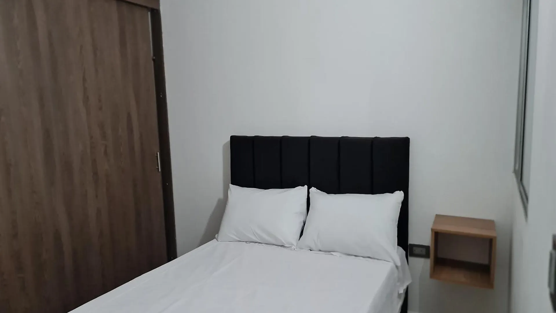 Apartment Rg33 Apartasuites Medellin Colombia