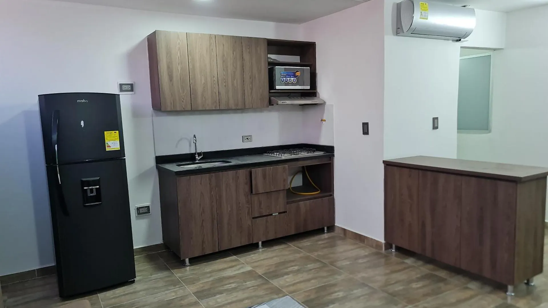 Rg33 Apartasuites Medellin Apartment
