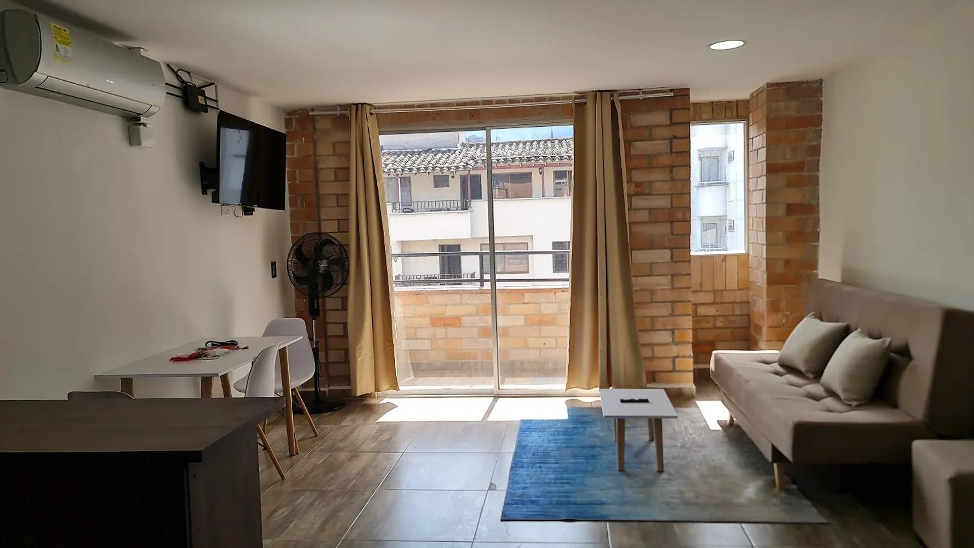 Rg33 Apartasuites Medellin