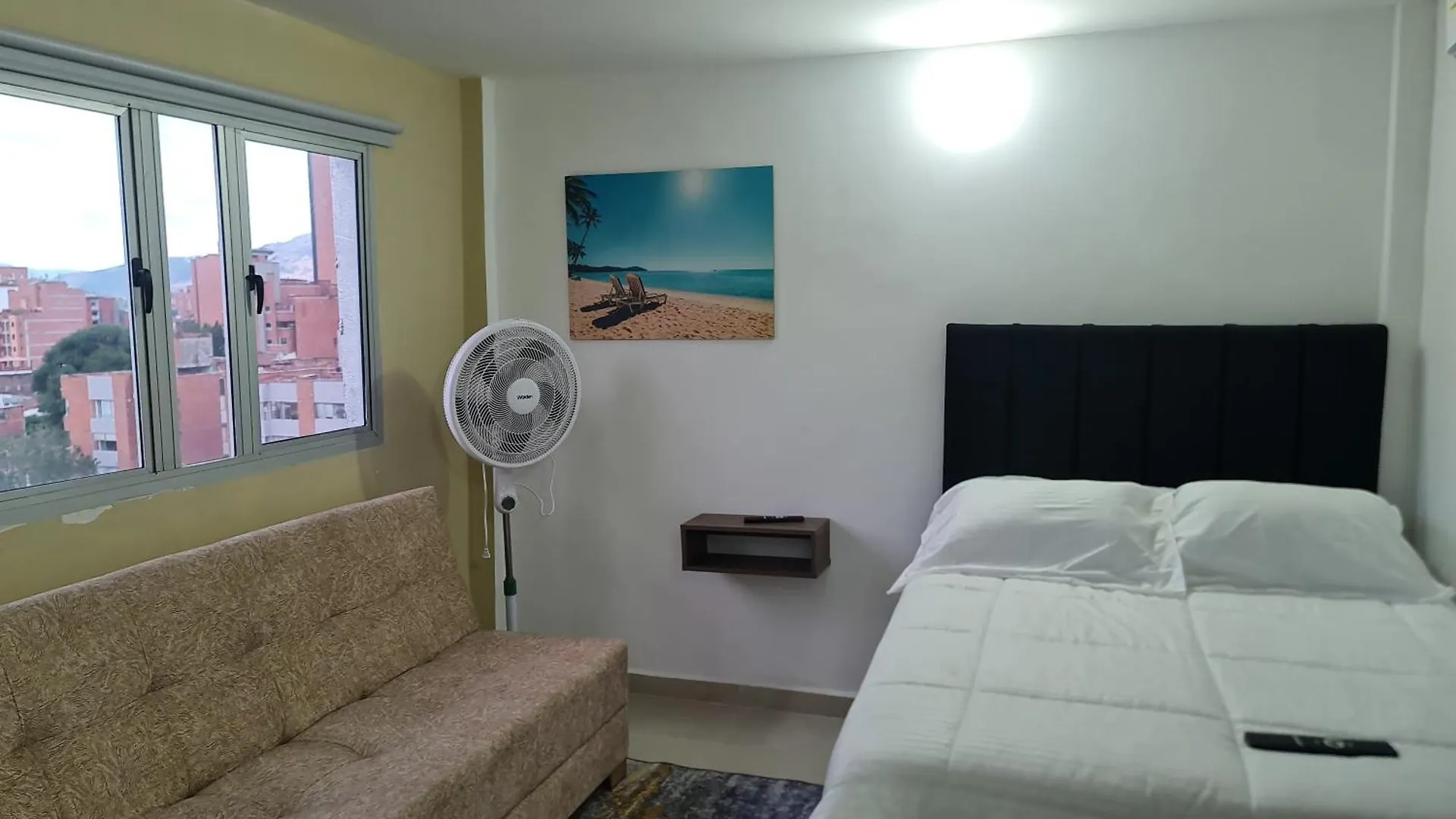 Rg33 Apartasuites 메딜린 아파트