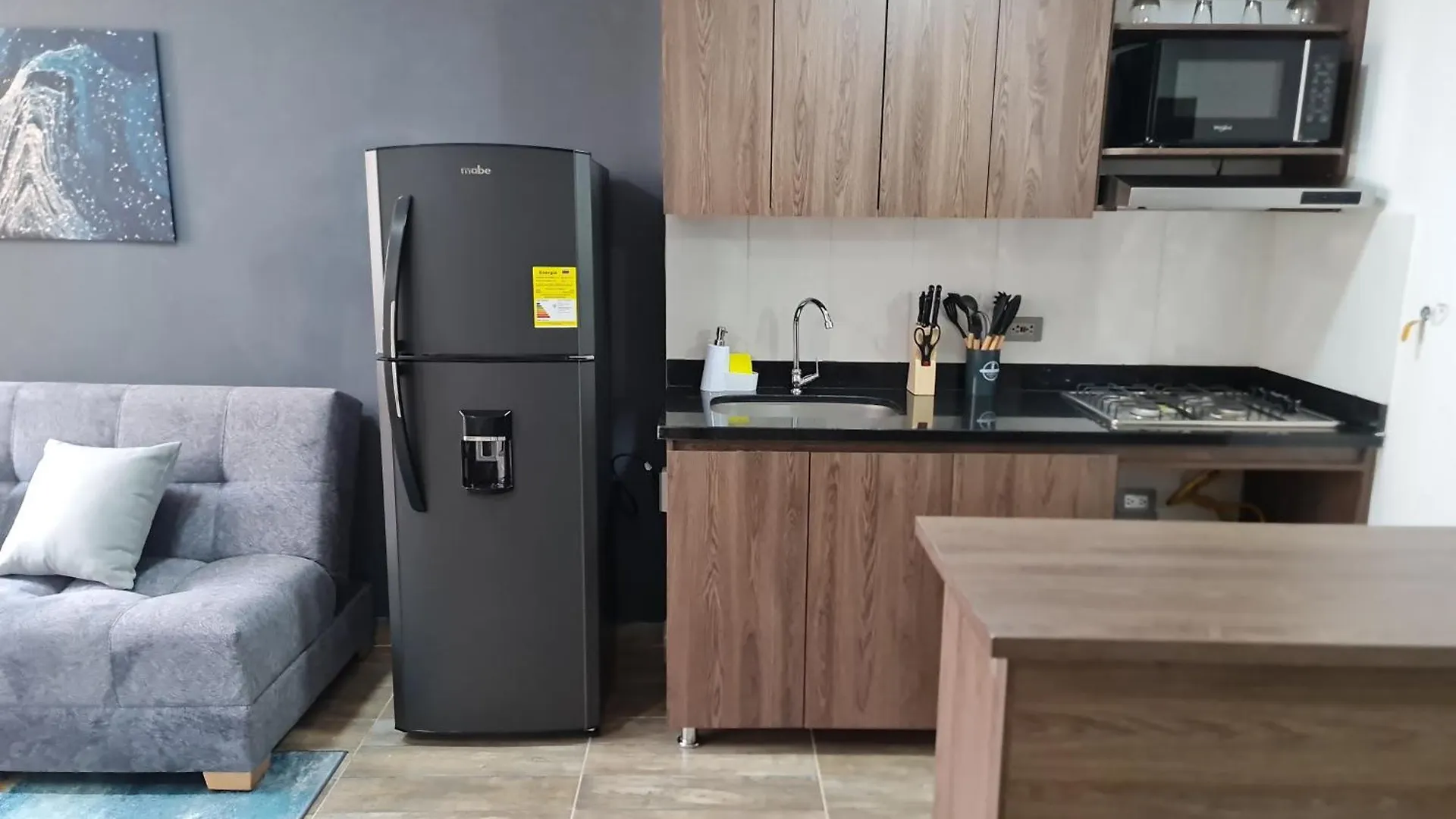 아파트 Rg33 Apartasuites 메딜린